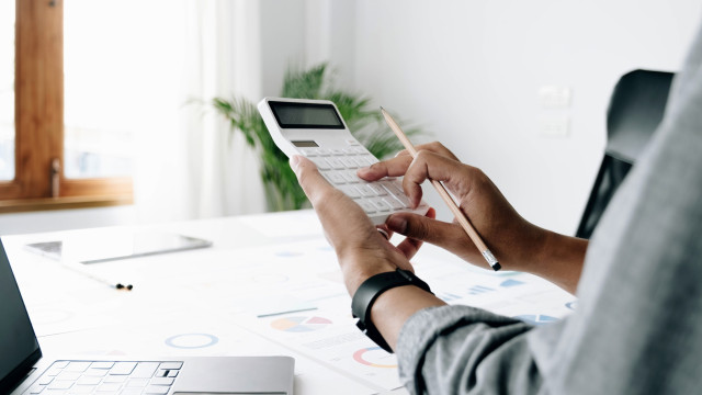 IRS à porta: Fisco explica o que deve fazer
