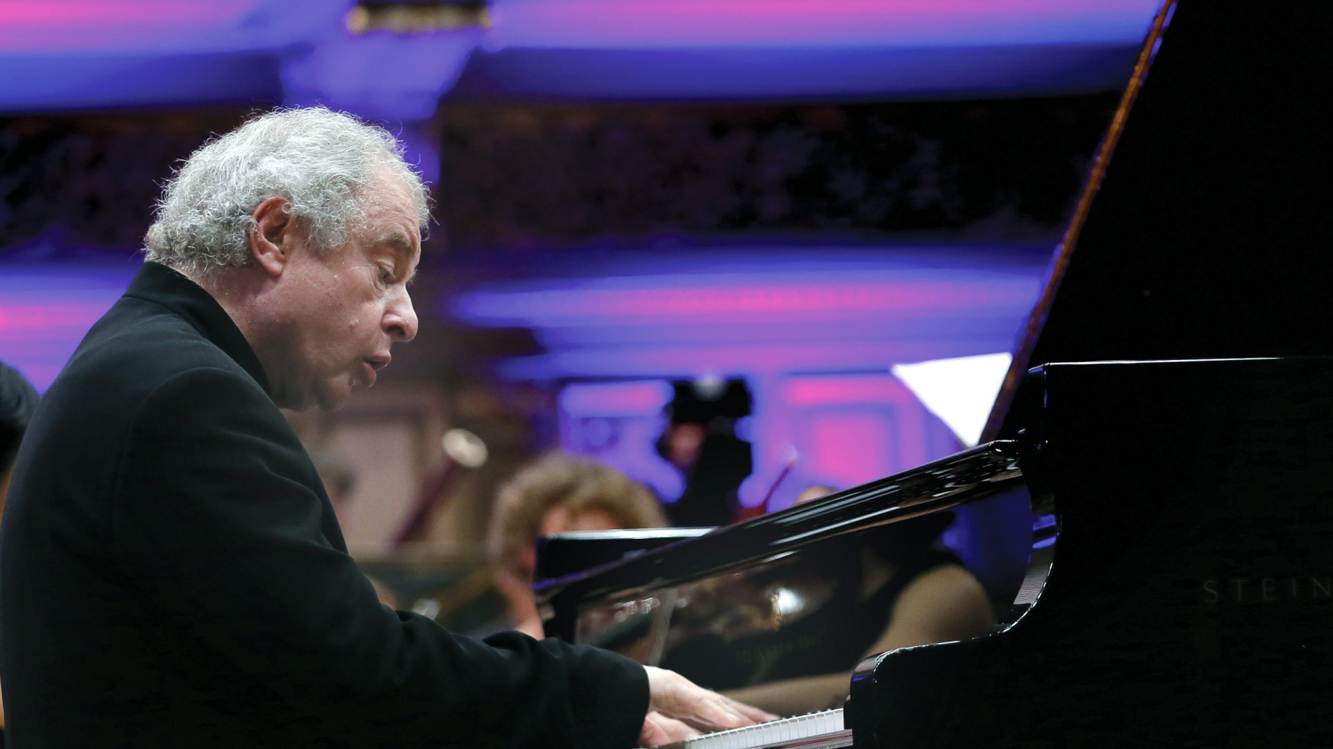 András Schiff annule des concerts aux États-Unis en raison du 'harcèlement' de Trump