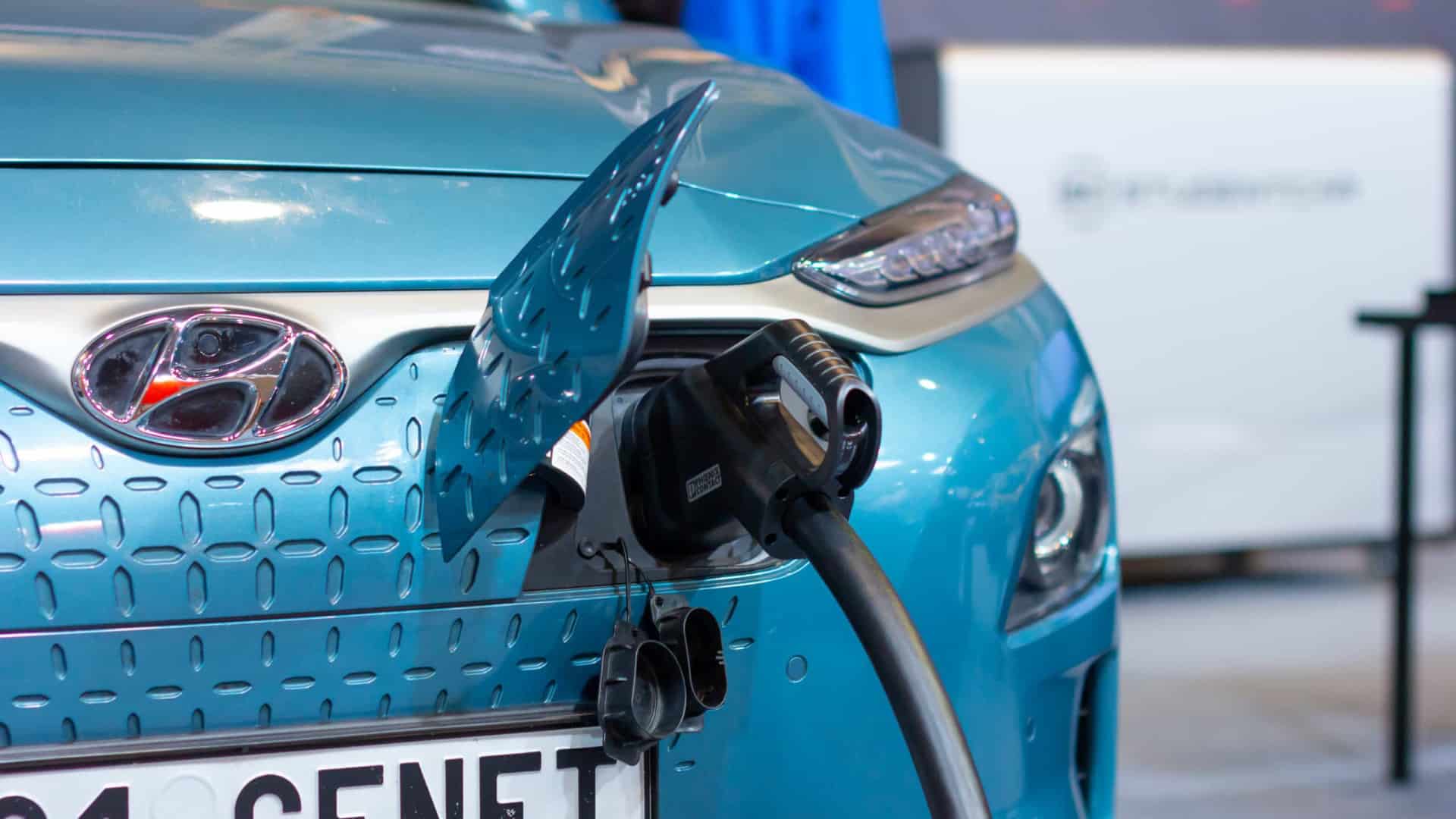 Les utilisateurs de voitures électriques demandent la réévaluation de l'interopérabilité.