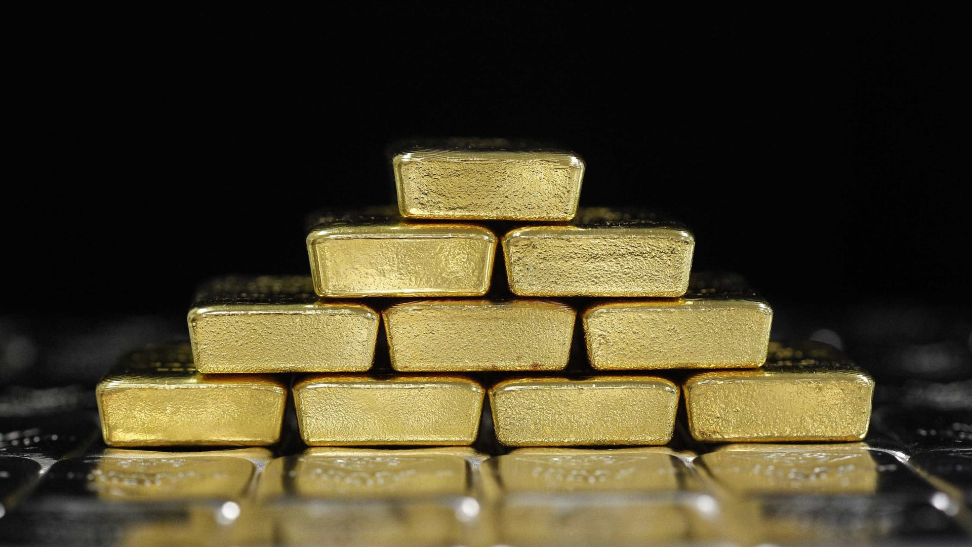 L'or atteint un nouveau sommet en raison de l'incertitude de la guerre commerciale.