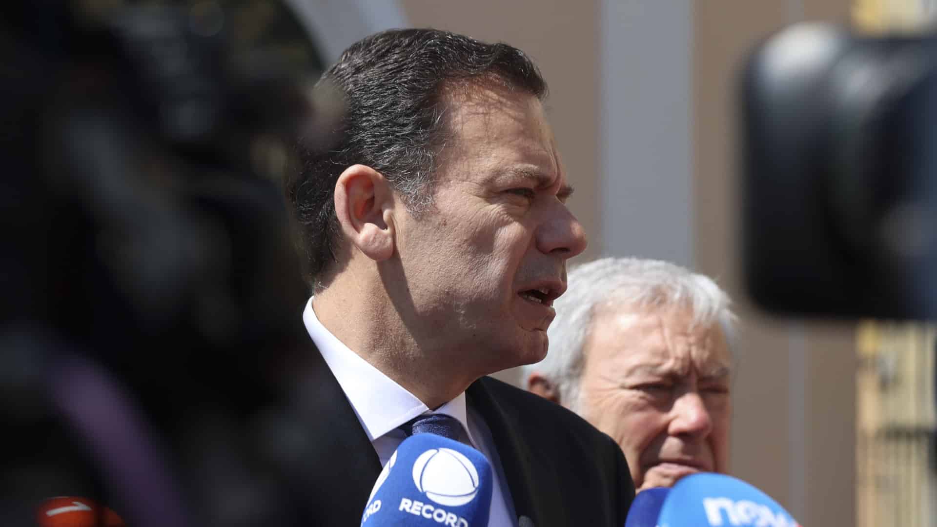 Montenegro hospitalisé à Sta Maria, mais devrait sortir dans les prochaines heures.