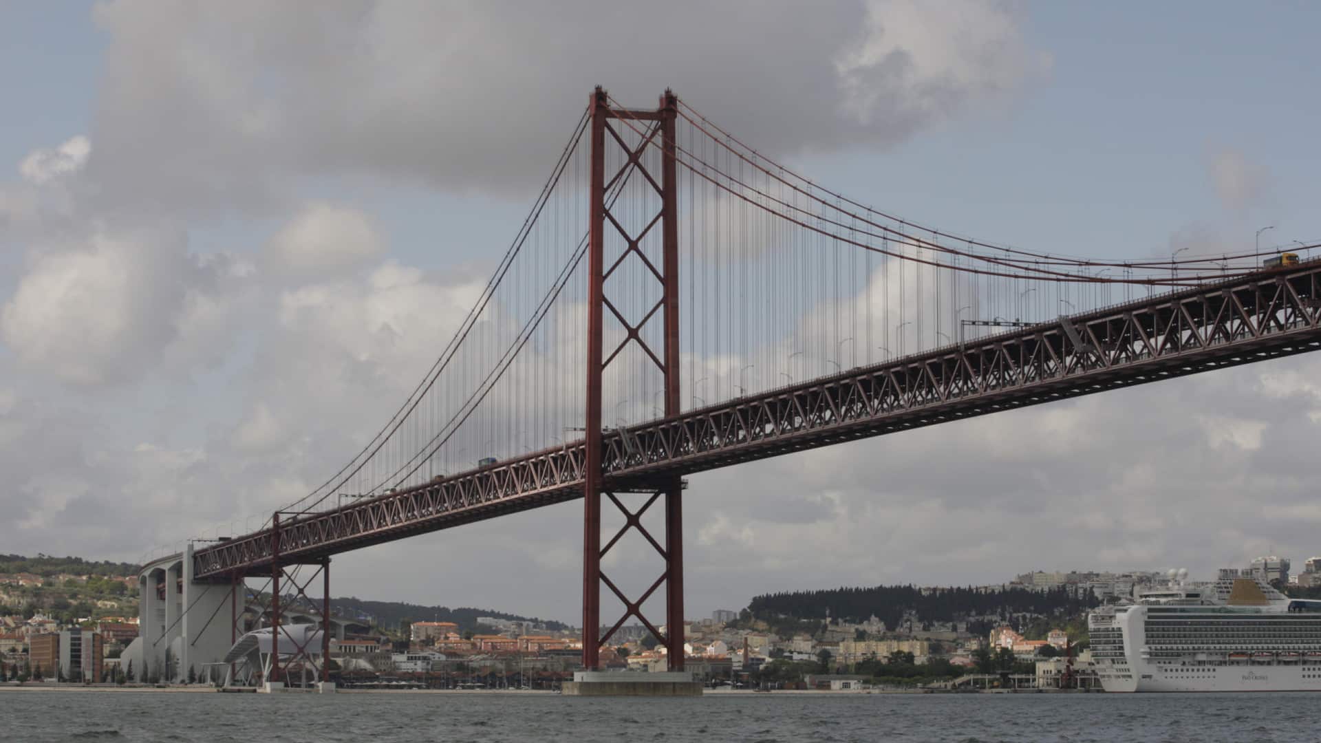 Nouveau pont, un tunnel et 25 000 maisons : Le plan pour « transformer » le Tage