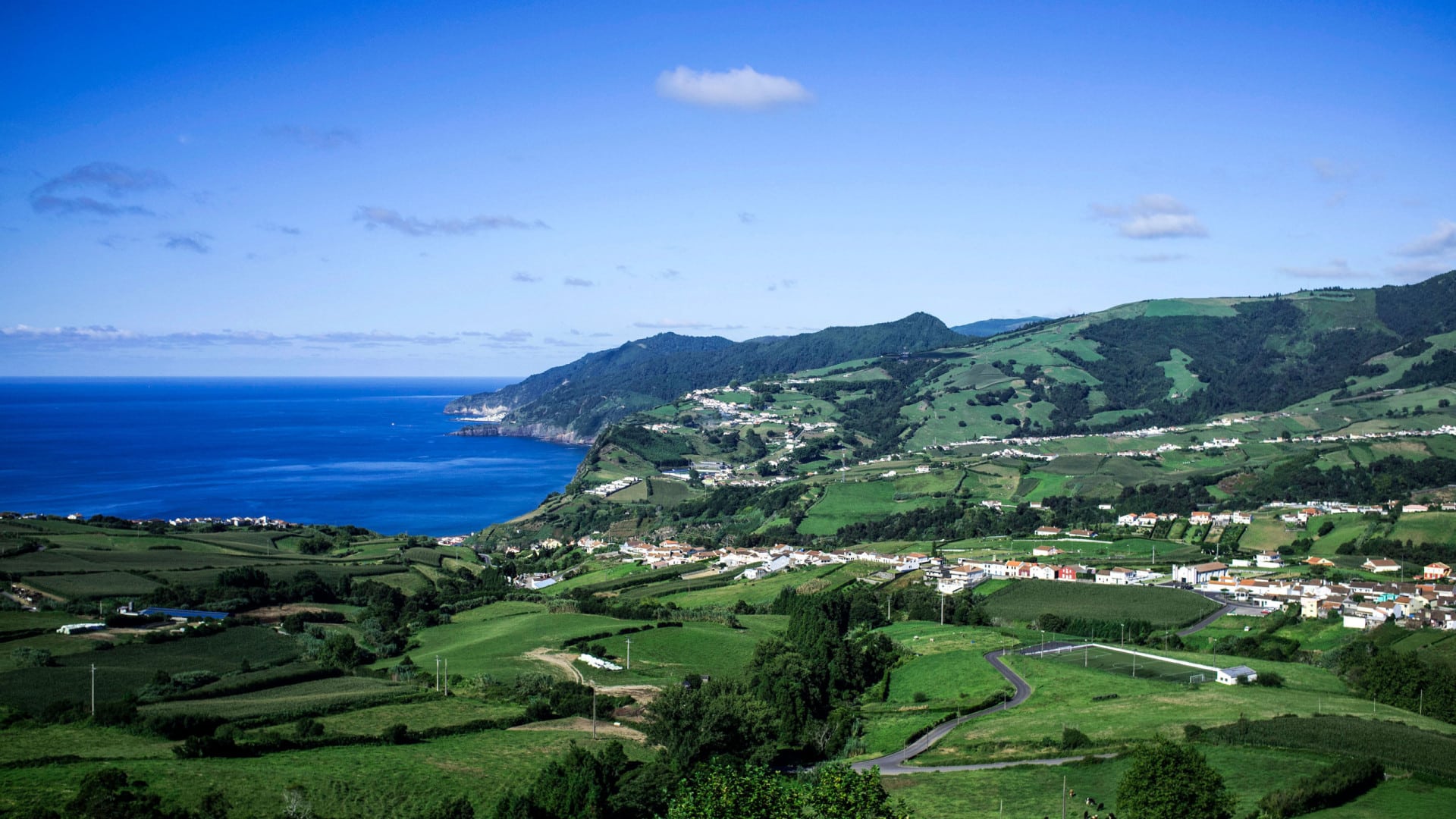 Açores ? Des scientifiques demandent une réglementation pour la zone protégée.