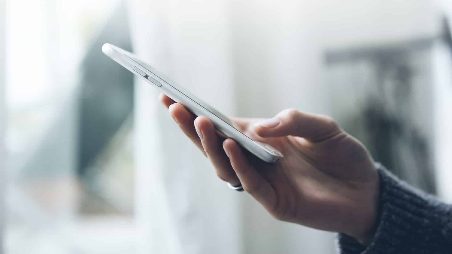 Attention ! L'ULS de Braga alerte sur de faux messages concernant des dettes présumées.