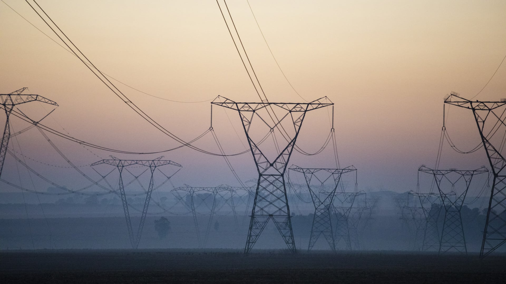 Blackout ? Les entreprises énergétiques accusent la mauvaise gestion de l'opérateur espagnol.