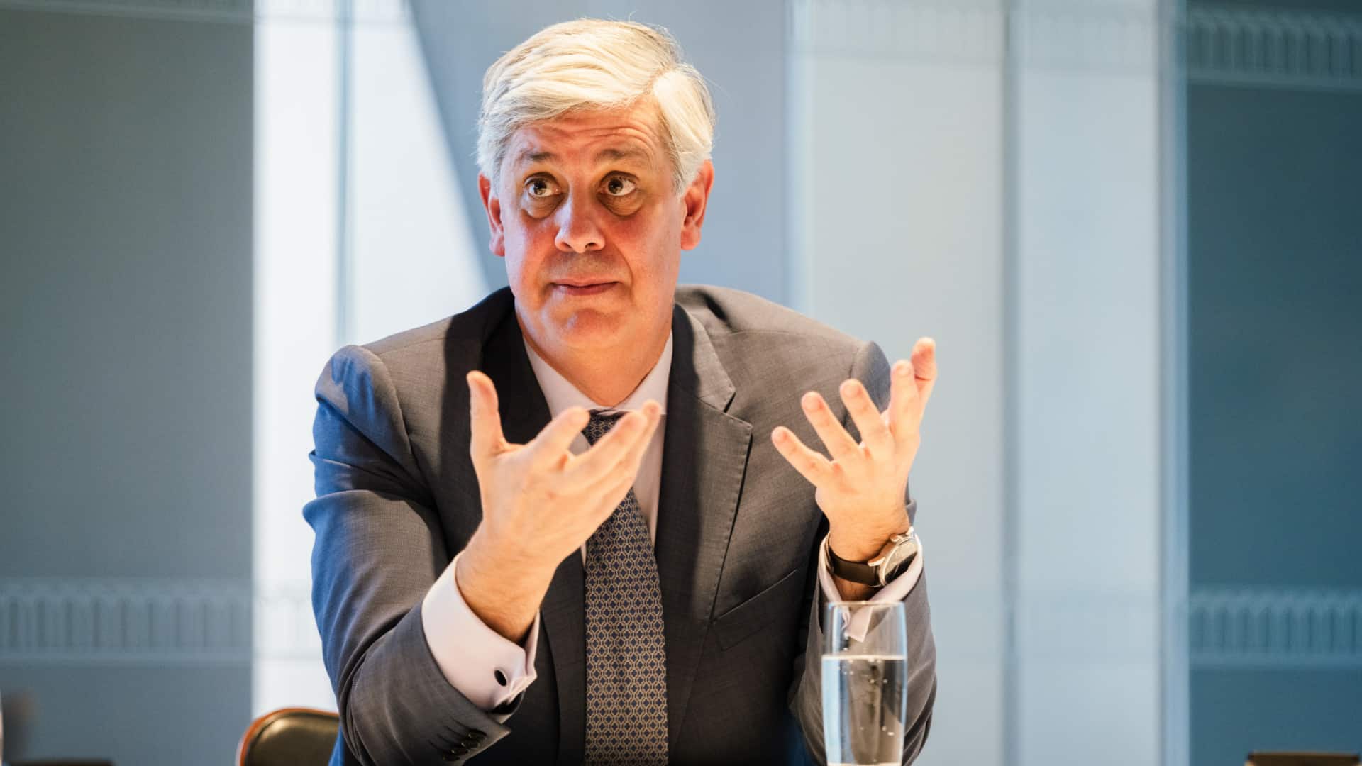 Centeno alerte sur le respect des règles et l'importance de l'immigration.