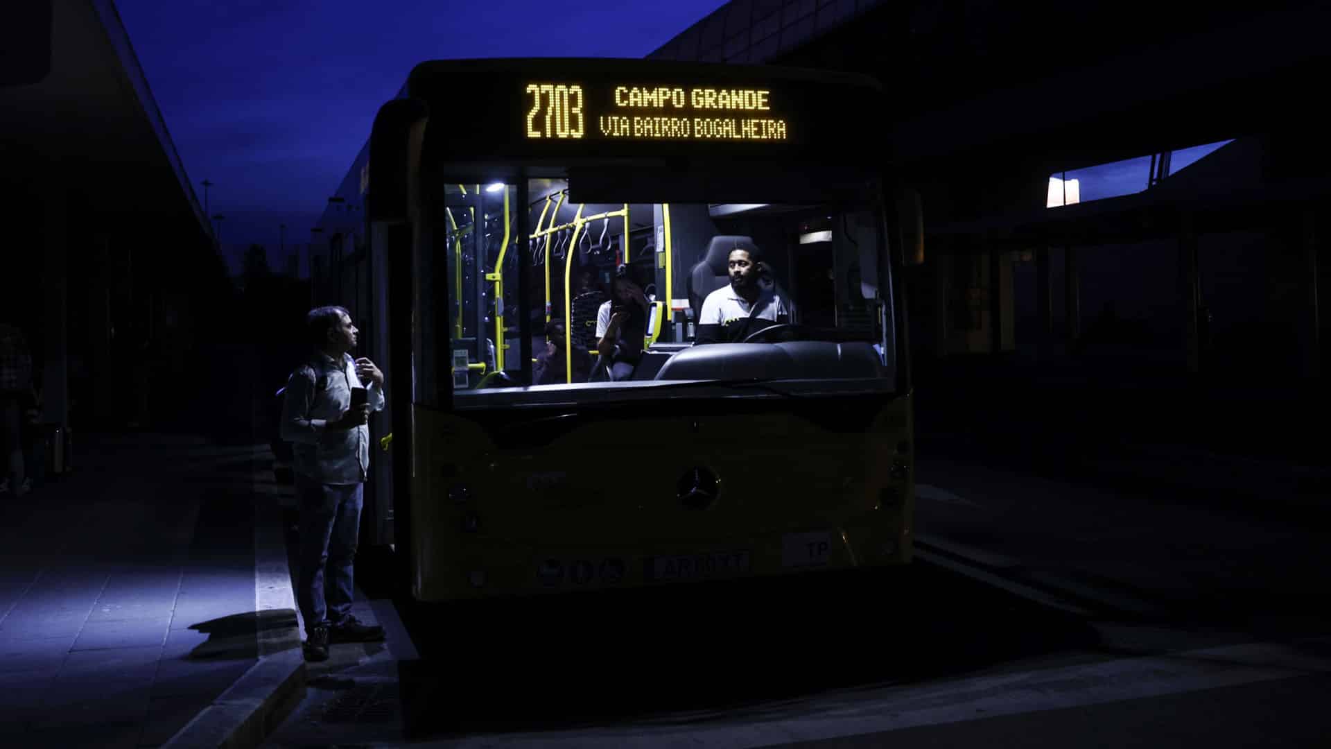 Coupure de courant. Les nouvelles lignes ont des coûts "significatifs" et ne garantissent pas de réponse.