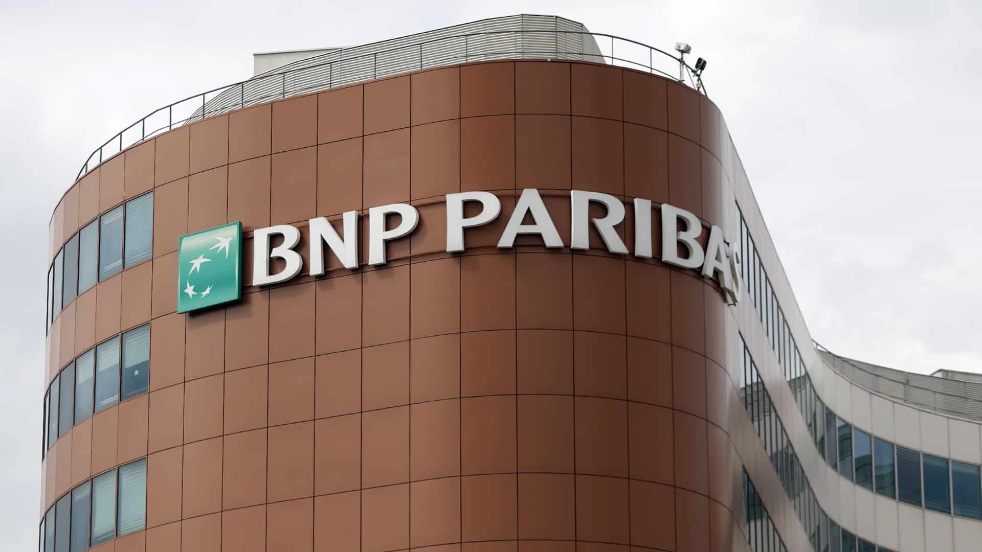 Des travailleurs accusent BNP Paribas d'empêcher l'assemblée plénière et déposent une plainte auprès de l'ACT.
