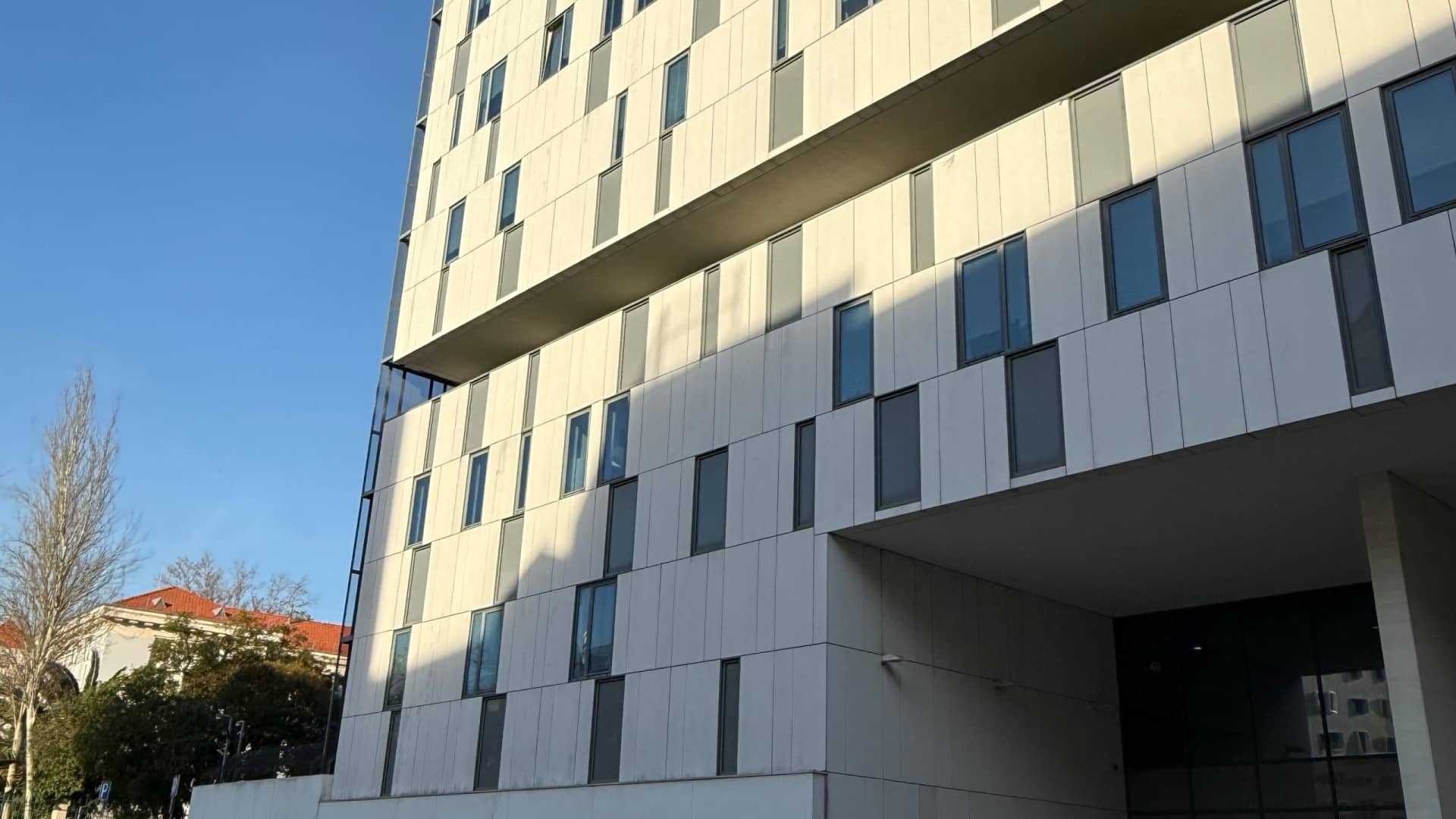 Deux personnes arrêtées pour pornographie infantile après une opération nationale de la PJ