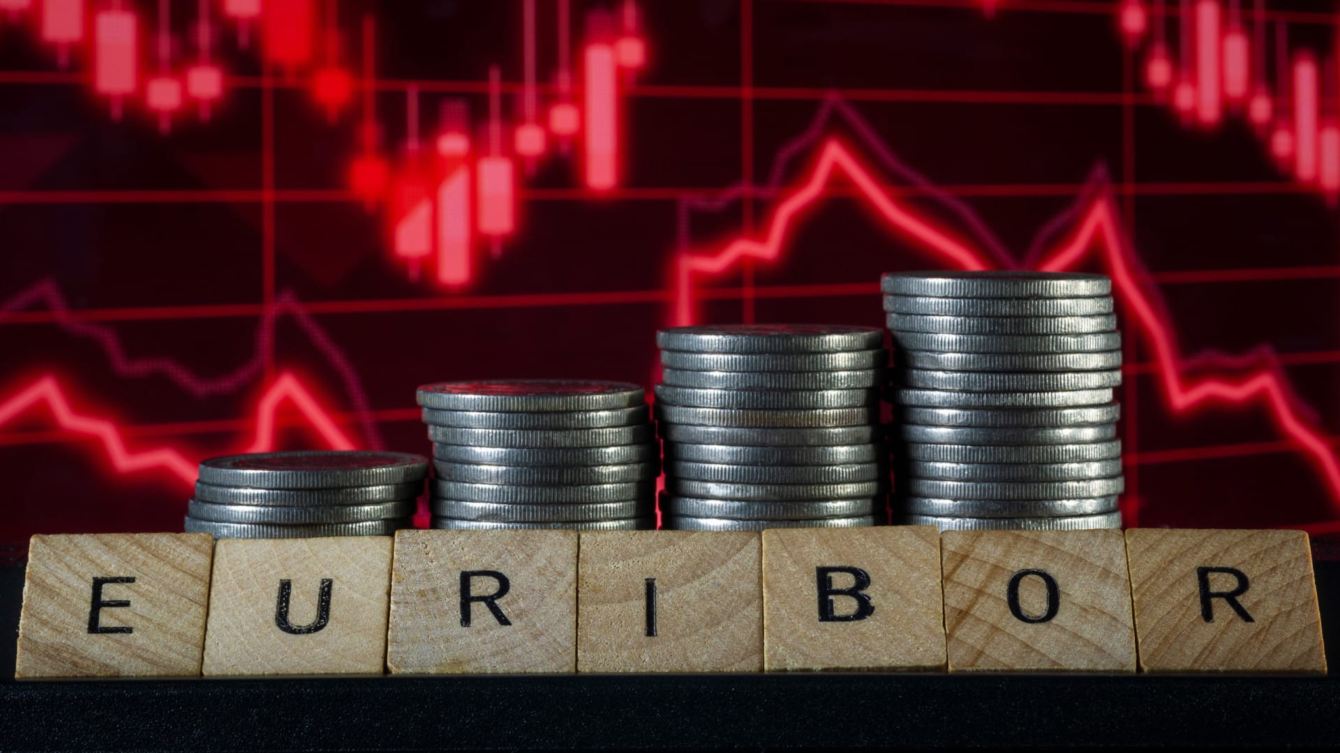 Encore un jour, encore une baisse : Euribor diminue à toutes les échéances.