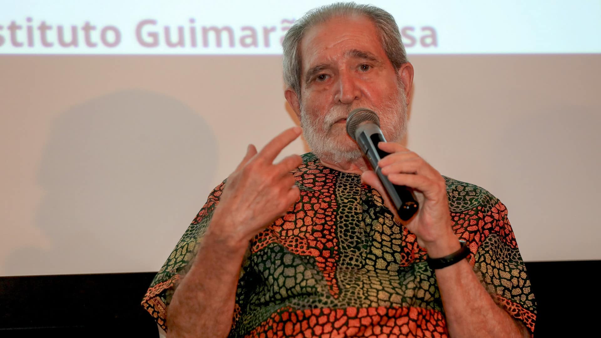 "Il est temps que les Africains pensent par eux-mêmes."