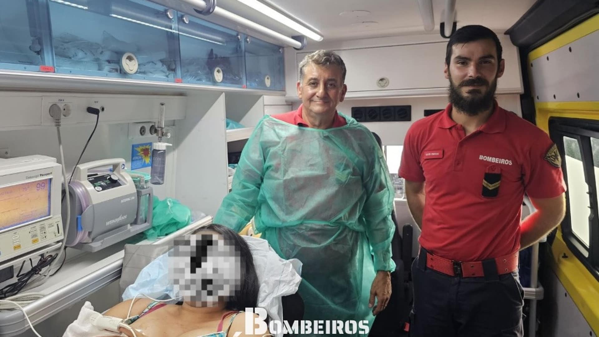 "Il nous a été présenté". Naissance dans une ambulance des Pompiers d'Águas de Moura.
