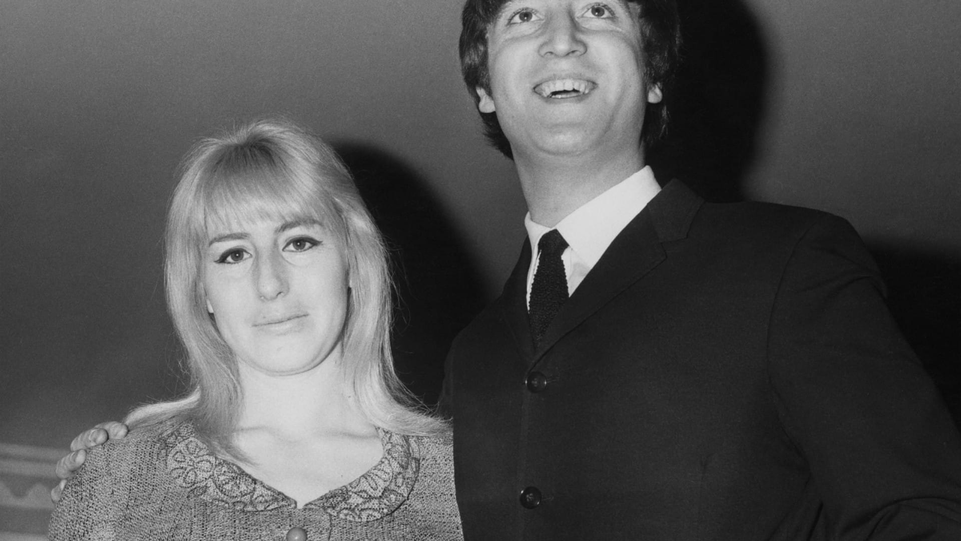 "Je t'aime". Une lettre de John Lennon à sa première femme va être mise aux enchères.