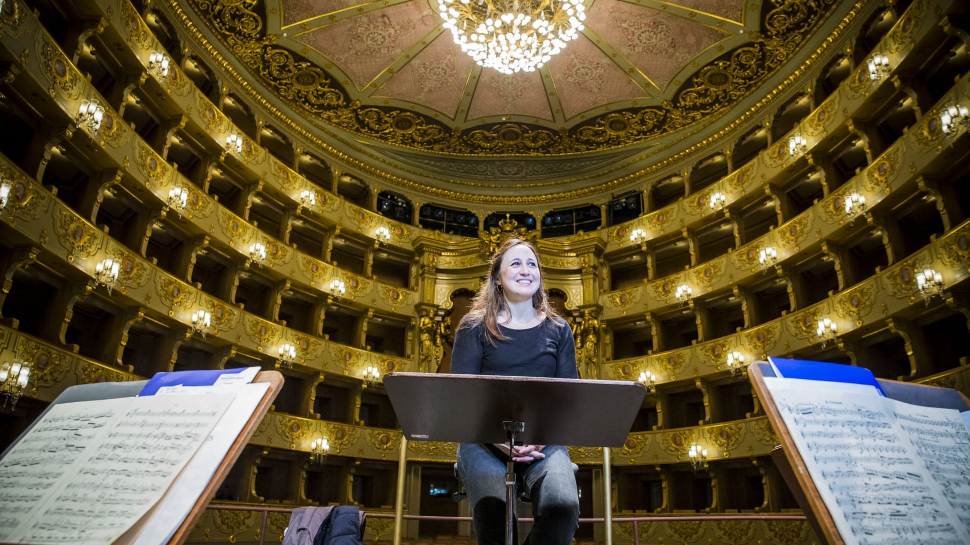 Joana Carneiro dirige la comédie musicale 'Wonderful Town' de Leonard Bernstein