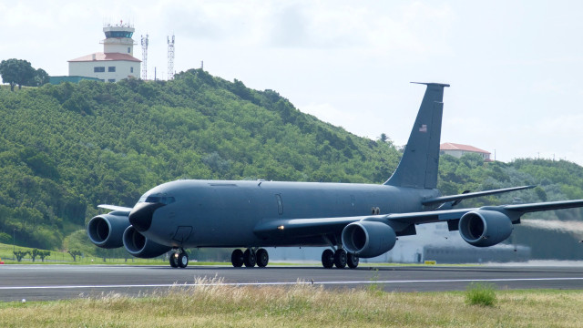 Base das Lajes. Explicação do Governo não convence nem Irão nem Esquerda
