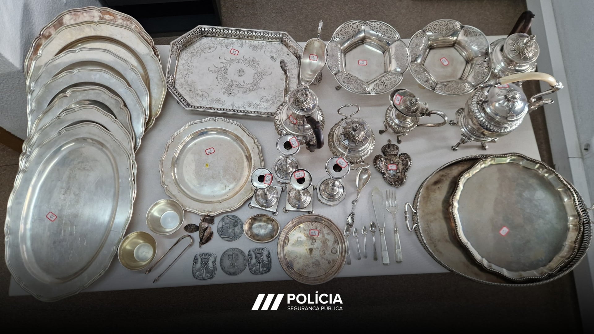 La PSP récupère des pièces en argent évaluées à 20 000 € des XIXe et XXe siècles.