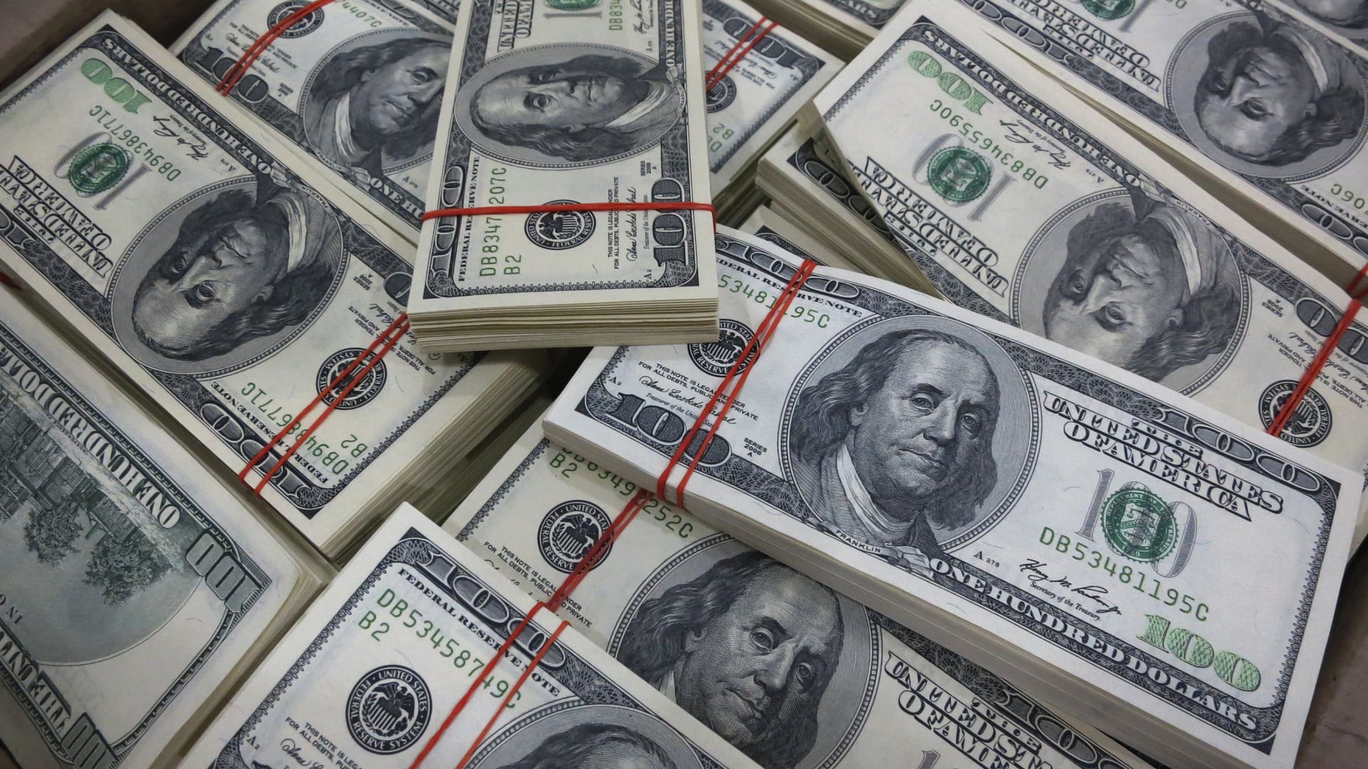 Le déficit commercial des États-Unis baisse de 55,5% en avril.