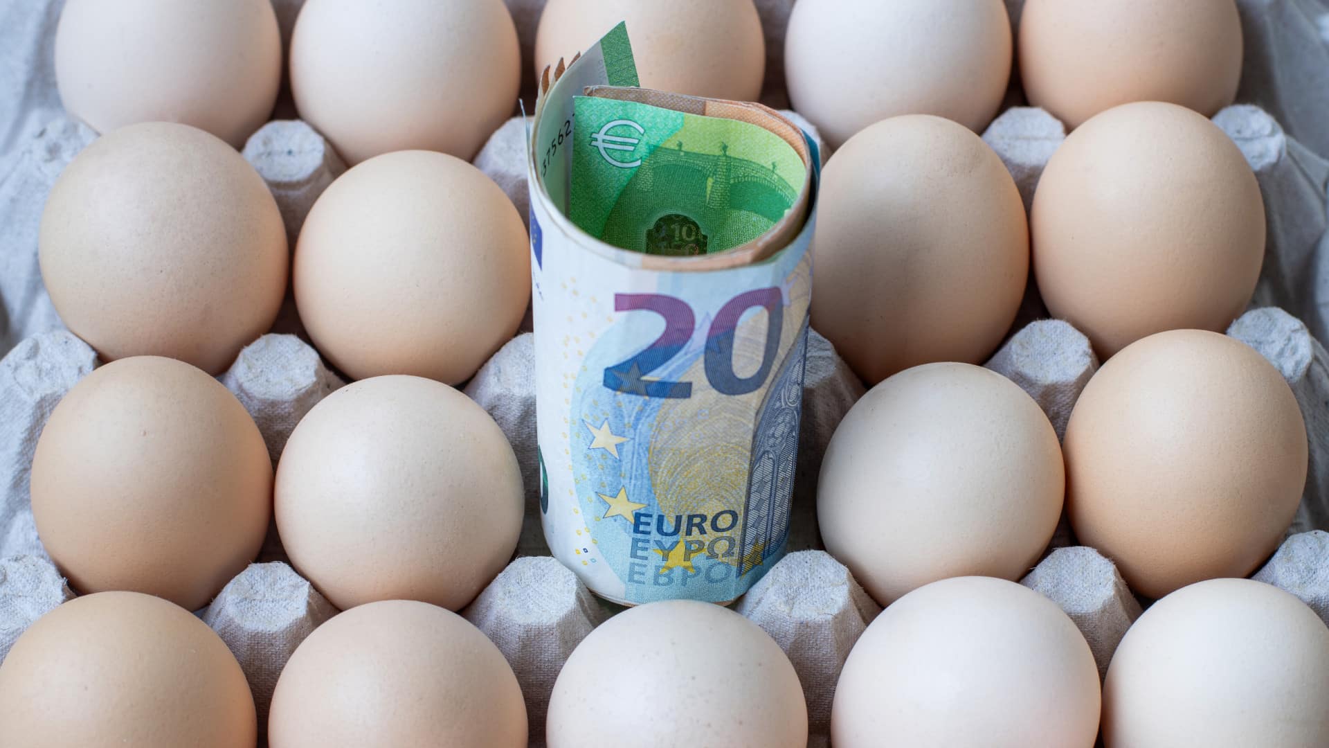 Le prix d'une demi-douzaine d'œufs a déjà augmenté de 28 % depuis janvier : Pourquoi ?