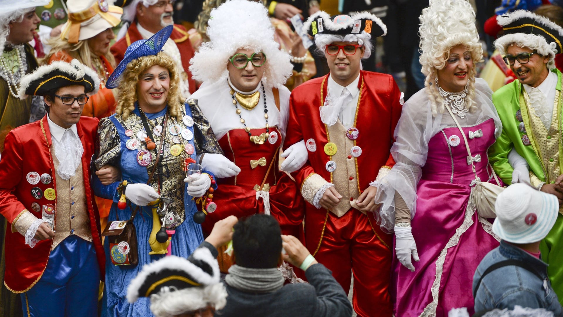 Le thème du Carnaval de Torres Vedras en 2026 sera 'Monde Enchanté'.