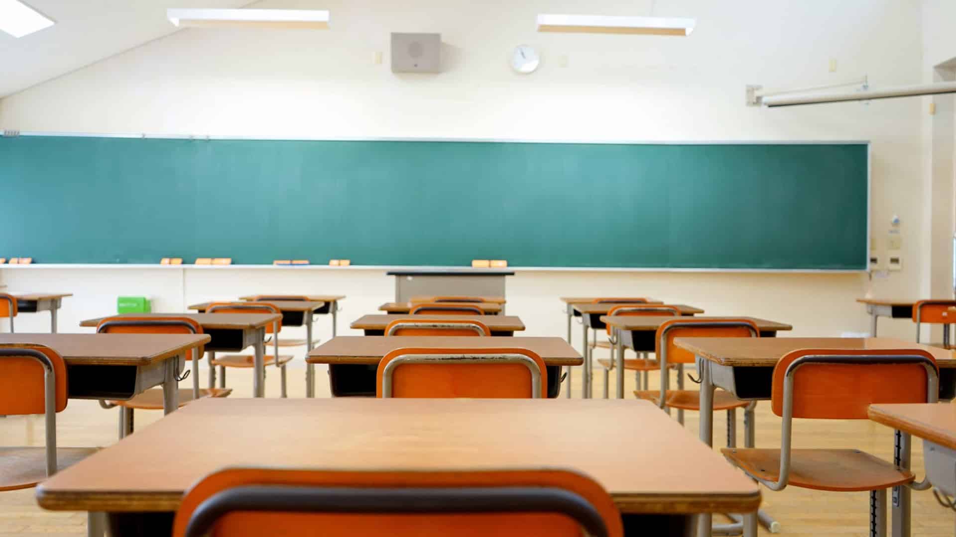 Les élèves déplorent que le Monténégro maintienne un "super" Ministère de l'Éducation.