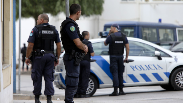 Lei que agrava penas para quem agredir polícias entrou hoje em vigor