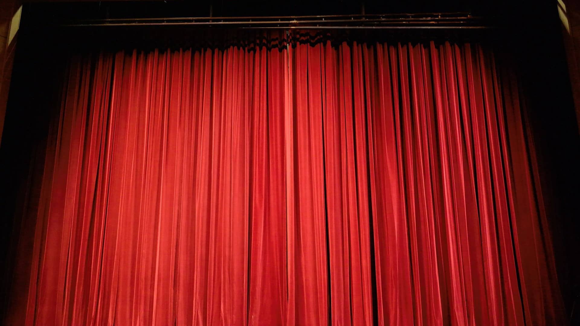 Les syndicats Cena et Starq déplorent la "dévalorisation" de la Culture.
