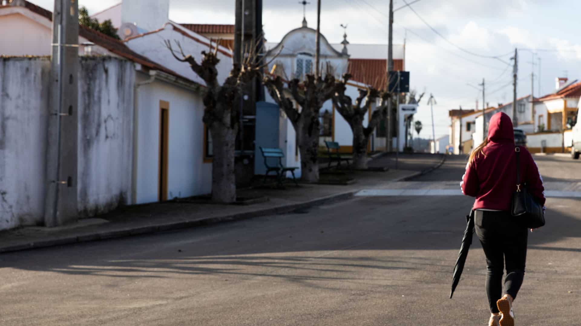 Les travailleurs en 'chômage partiel' reculent de 38 % en mai pour le 4e mois.