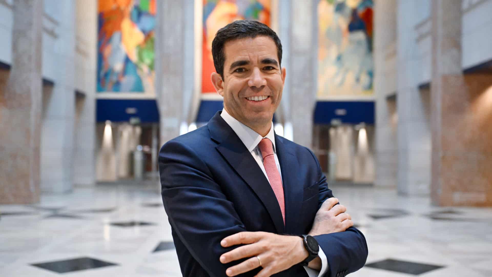 L'État a favorisé le beau-frère de Leitão Amaro ? Le ministre "n'est pas intervenu".