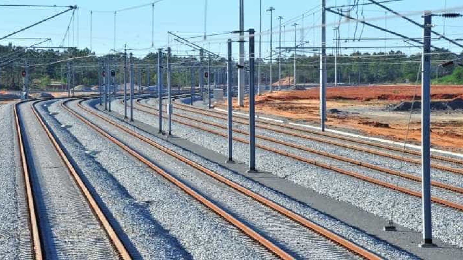 "Ne démarrait pas". Train en panne sur la Ligne du Minho à Viana do Castelo.