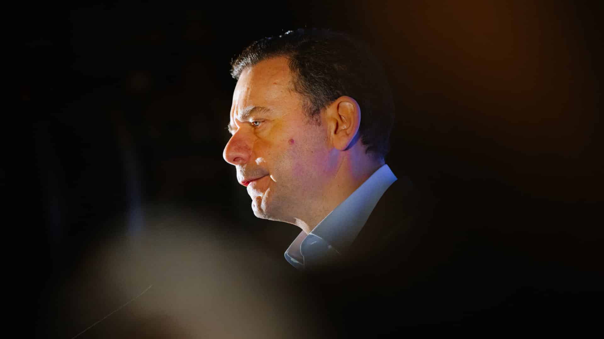 Nouveaux (et anciens) dirigeants avec des promesses d'« enthousiasme et de force »