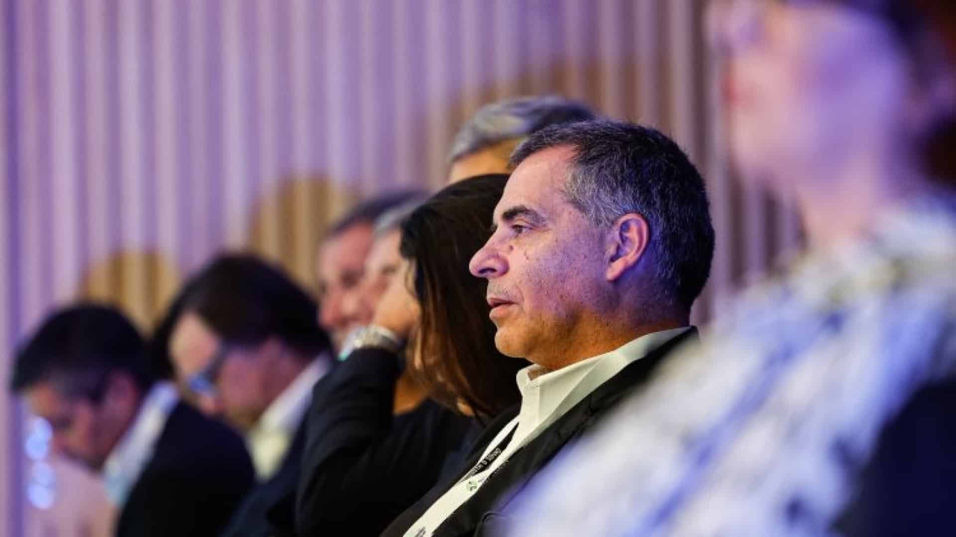 Pedro Dias reste secrétaire d'État aux Sports.