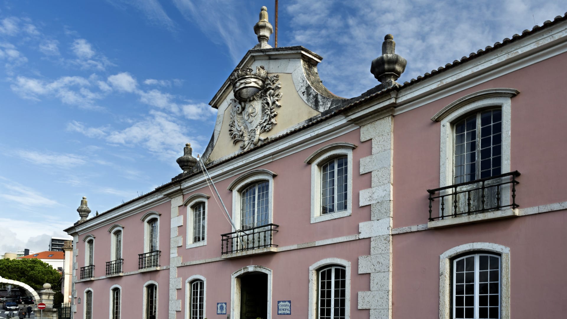 PJ effectue de nouvelles perquisitions à la Chambre d'Oeiras pour soupçons de corruption.