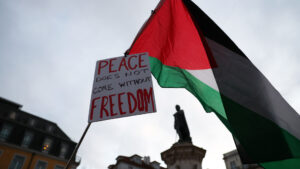 Plus de 12 000 personnes demandent au Portugal de reconnaître l'État de Palestine.