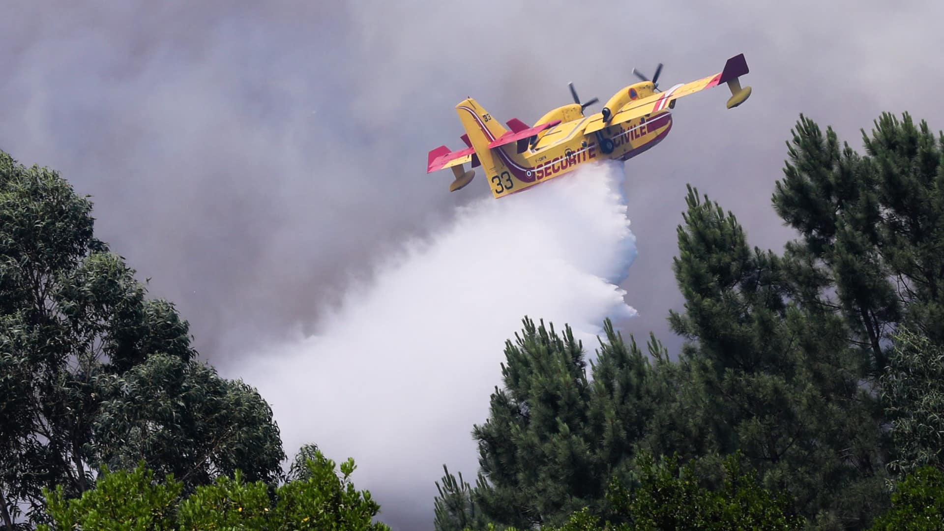 Plus de 50 communes de huit districts en danger maximum