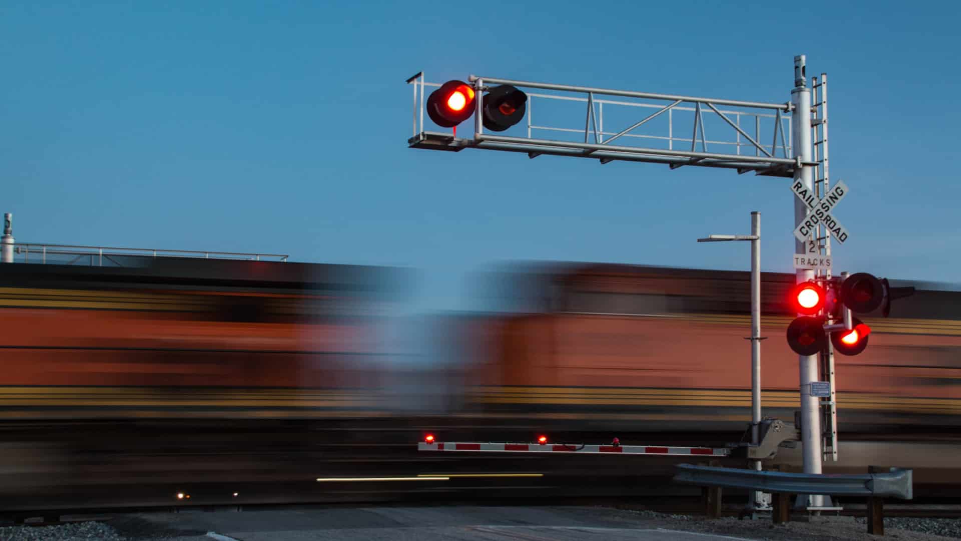 Quatre personnes sont mortes en 2024 dans 22 accidents à des passages à niveau.