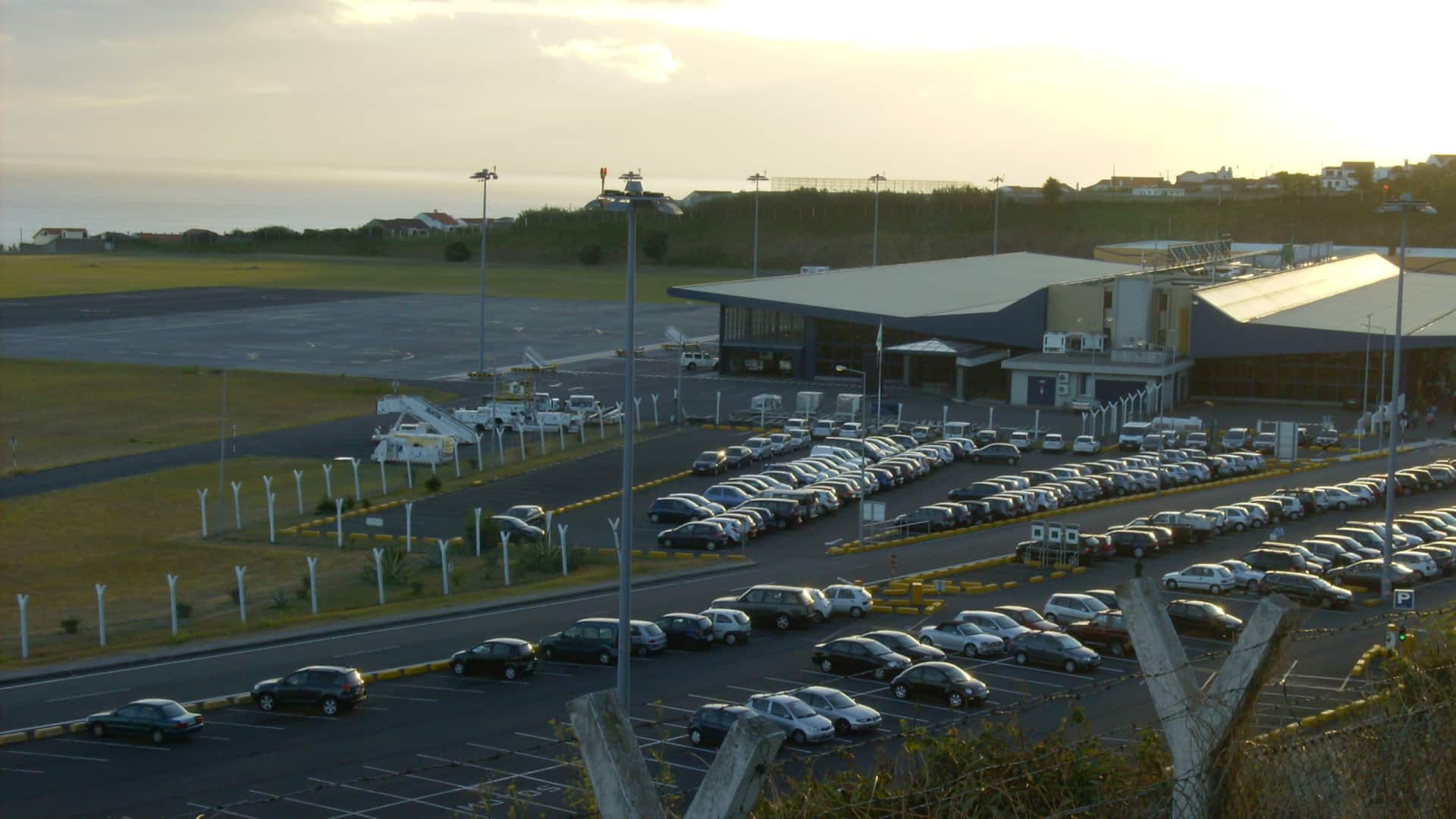 São Miguel. Institution surprise par des vols affectés à cause de ballons.