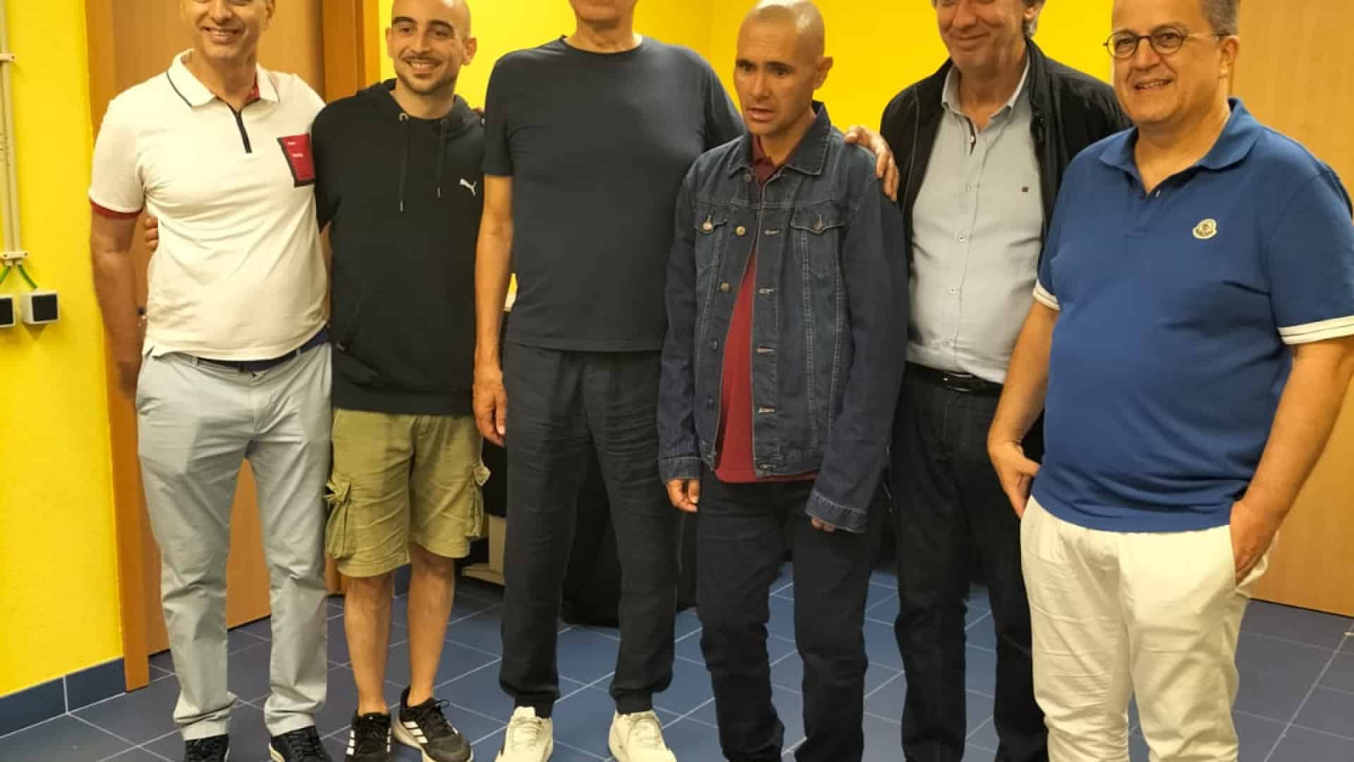Un patient hospitalisé depuis 16 ans réalise le "rêve" de rencontrer Andrea Bocelli.