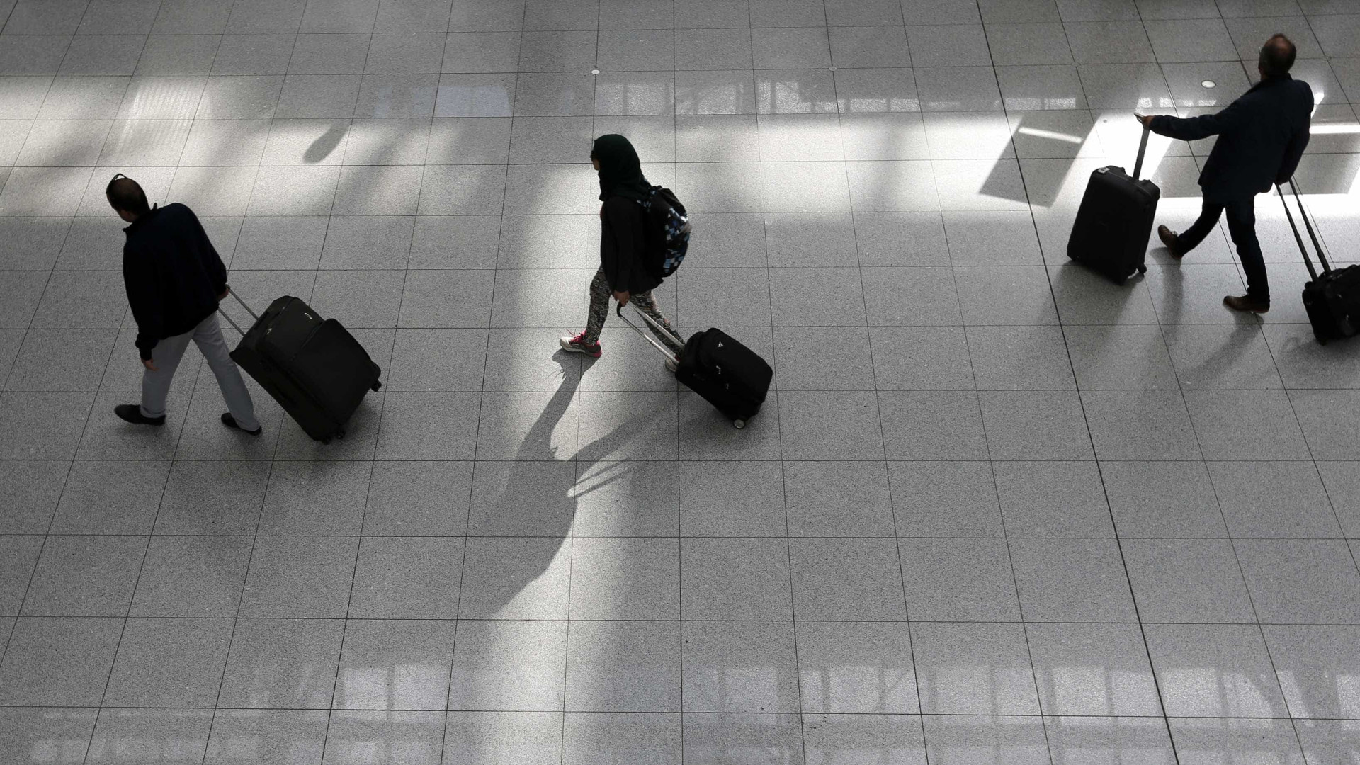 "Vents contraires". Les compagnies aériennes sont moins optimistes pour 2025.