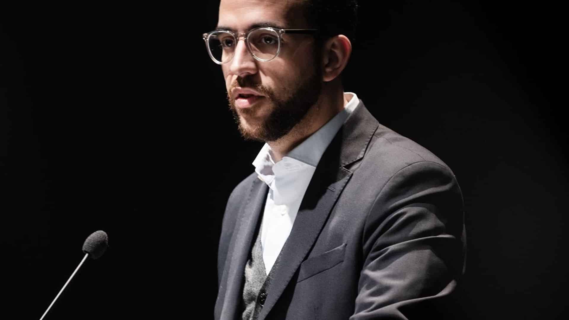 Vereador de la Culture de Guimarães suspend son mandat pour devenir député.