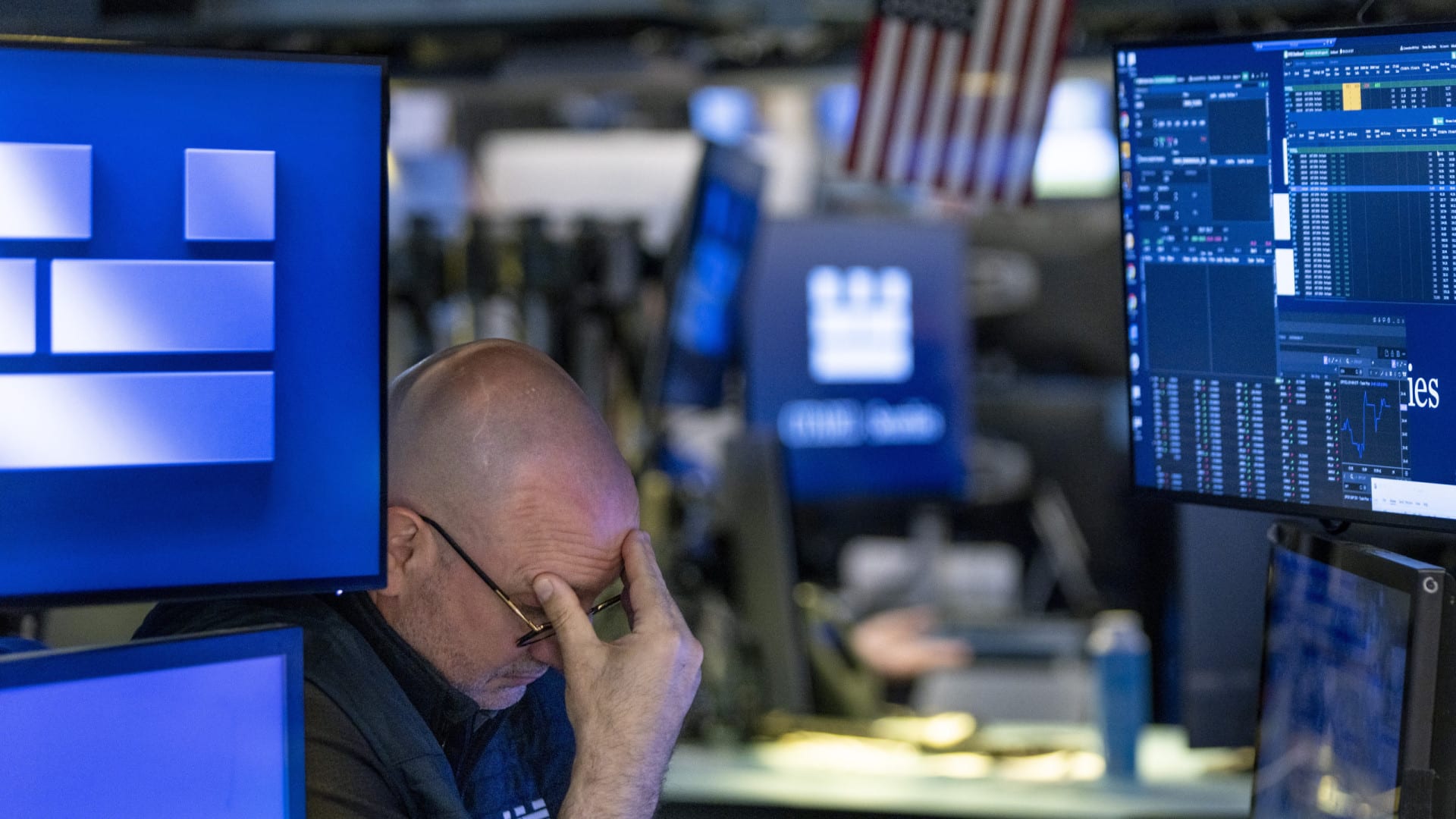 Wall Street ouvre dans le 'rouge' et Boeing perd plus de 5%