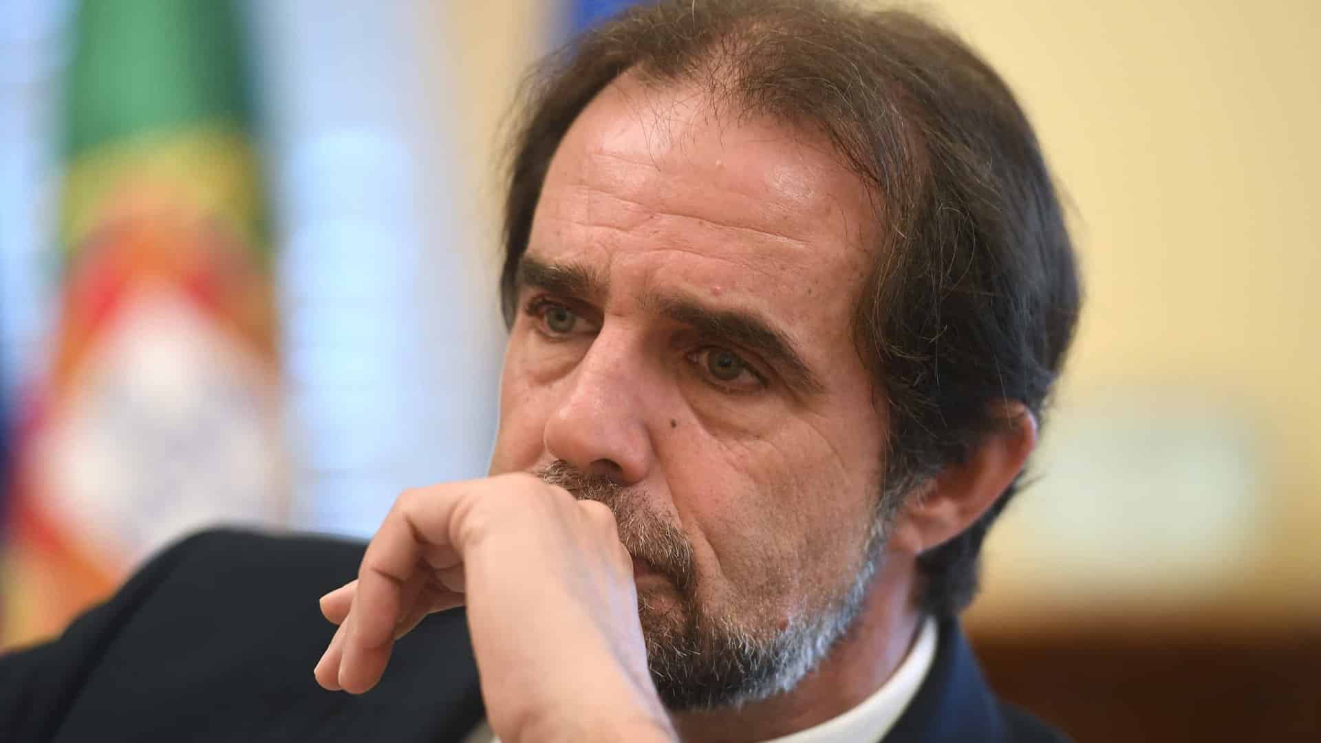 Albuquerque dit qu'il est nécessaire de lancer un concours pour un deuxième 'héli' à Madère.