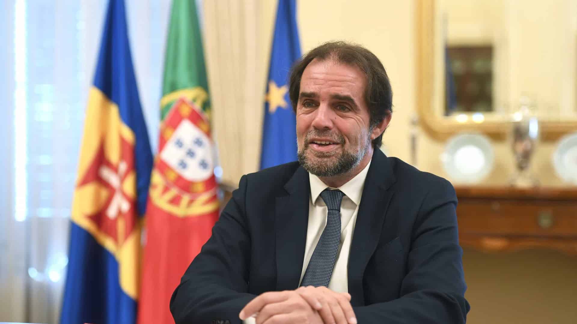 Albuquerque soulève l'hôpital et l'absence de moyen aérien lors de la réunion avec Montenegro.