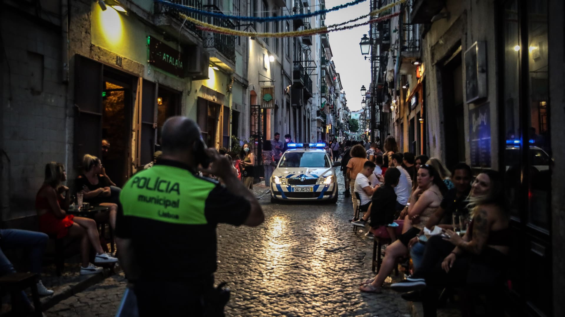 Assemblée municipale approuve une recommandation contre l'excès de bruit dans le Bairro Alto.