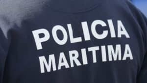 Bateau de la police maritime coule lors d'une opération de Frontex sur une île grecque