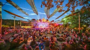 Boom Festival revient à Idanha-a-Nova du 18 au 25 juillet 2027.