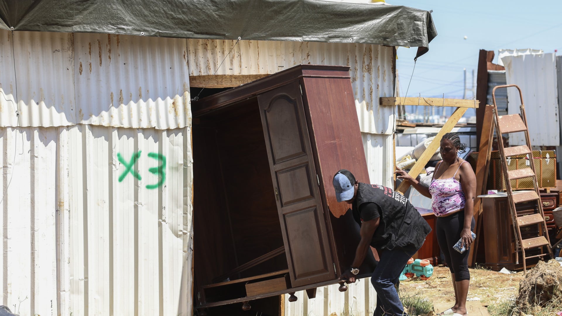 Démolitions ? Vida Justa accuse Loures d'empêcher l'accès au droit