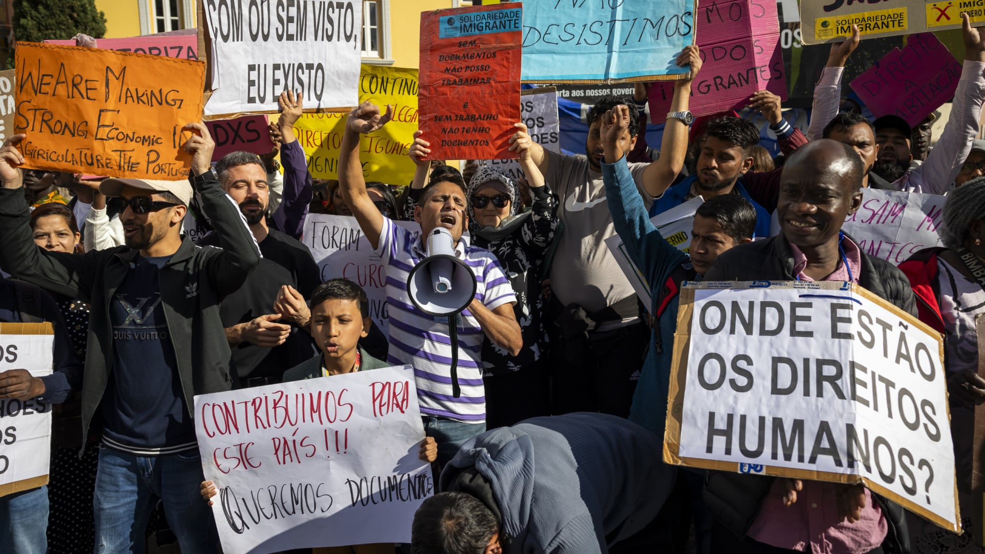 Des associations d'immigrants demandent une audience à Marcelo pour qu'il rejette la loi.