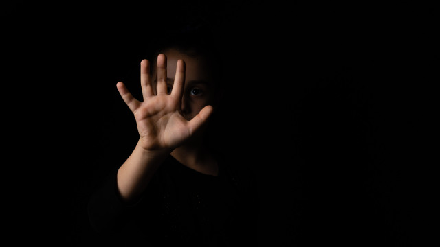 Homem detido por abusos sexuais a jovem com défice cognitivo em Aveiro