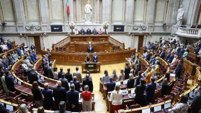 Redução do IRS em 2025 aprovada na generalidade pelo Parlamento
