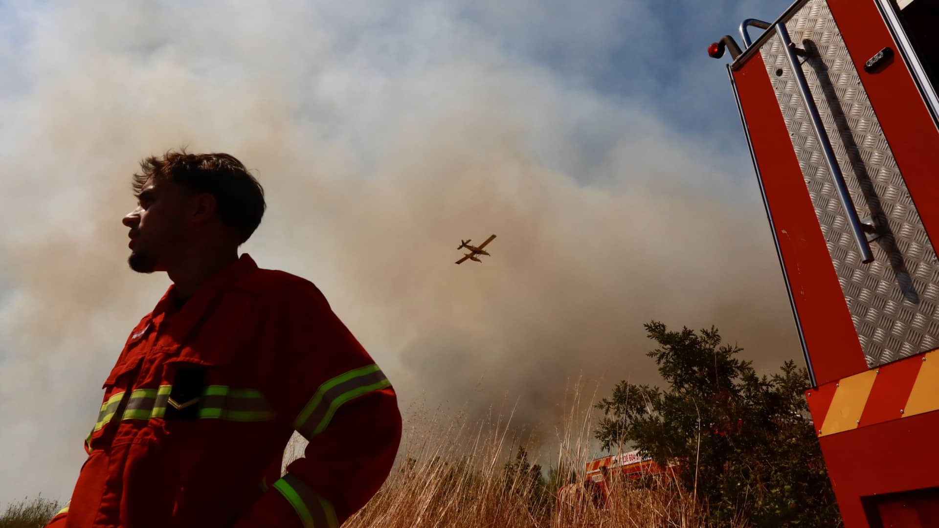 Incendie qui s'est déclaré à Arouca avec un front actif à Cinfães
